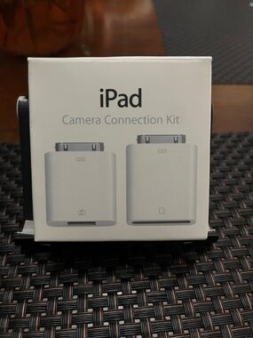 Apple iPad Camera Connection Kit - White/ Never been used